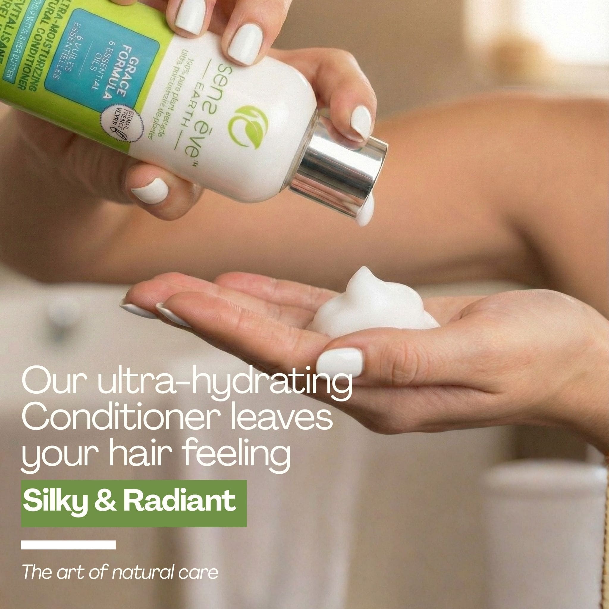 Ultra-Moisturizing Conditioner enriched with essential oils for smooth hair